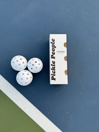 White Hybrid Pickleballs